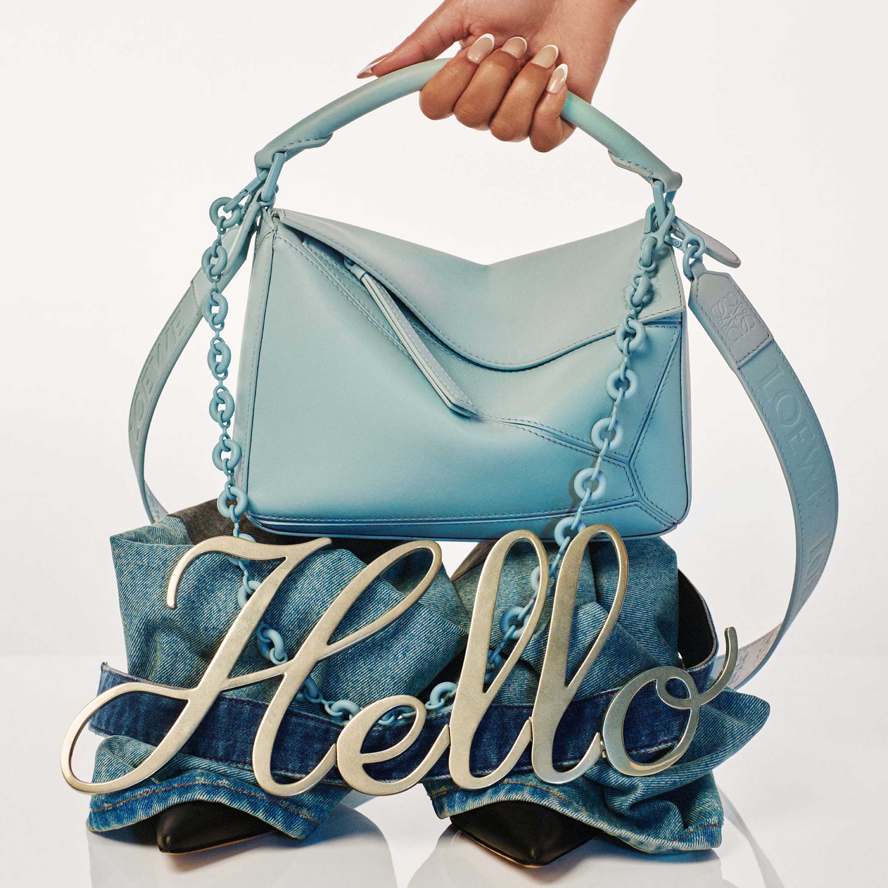 DCM株式会社　　ロエベ LOEWE(ロエベ) 3つ折り財布C821TR2X08 C821TR2X08 黄緑｜【公式